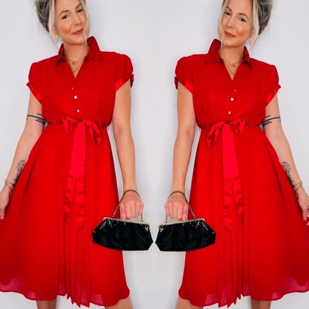 VINTAGE | Red Holiday Pleated Chiffon Belted Midi Swing Dress
